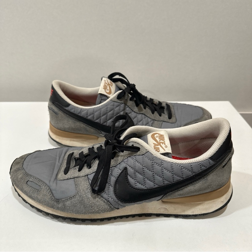 Nike Air Vortex Retro Runner in Grey and Black